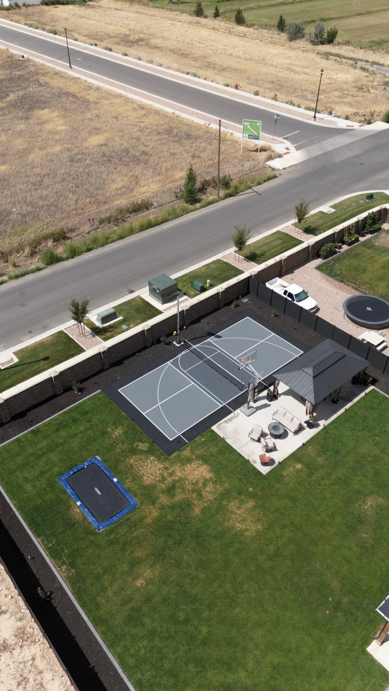 Finished court surface